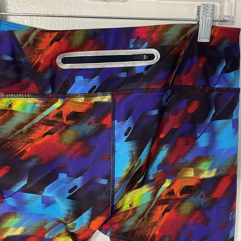 Athleta color burst sonar leggings - Picture 7 of 8